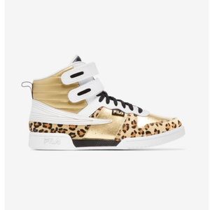 NWOT FILA WOMEN’S F-14 METALLIC SIZE 9